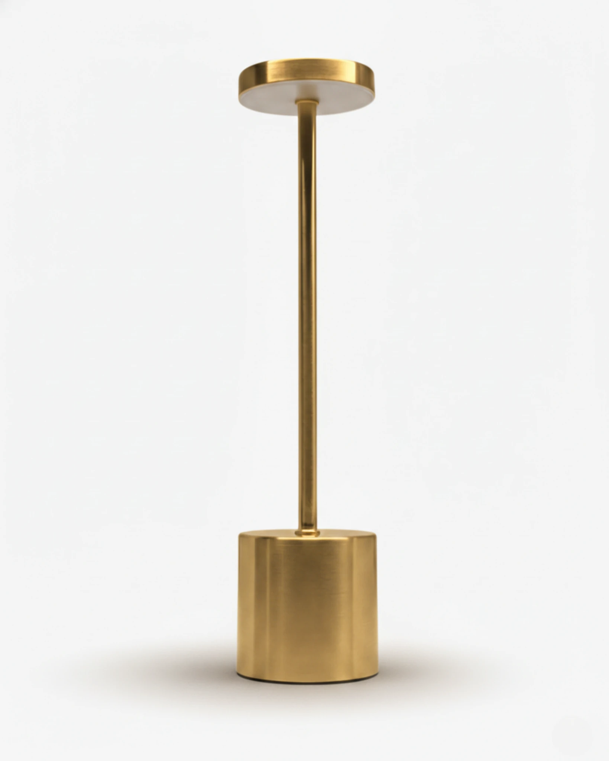 Cordless table lamp RIETI No.01 in brushed gold, thin metal stem with a flat disc head, unlit