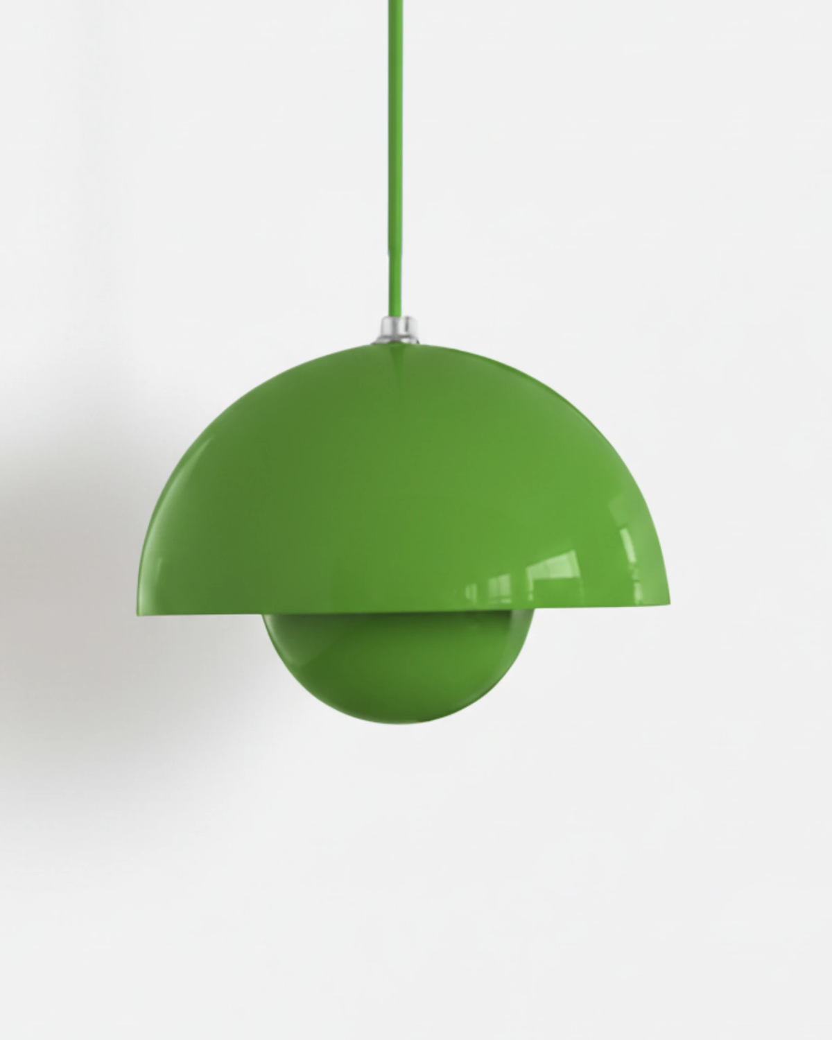 Large 15 in modern pendant light ALTO No.01 in signal green lacquer, flowerpot shade on a white background