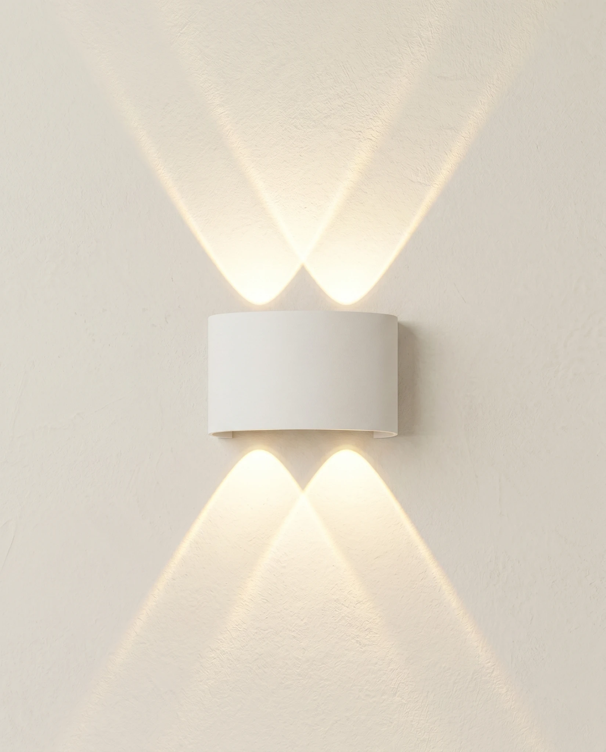 Outdoor wall sconce PALAZZO No.01 in matte white, 4W size projecting two beams up and two down, lit